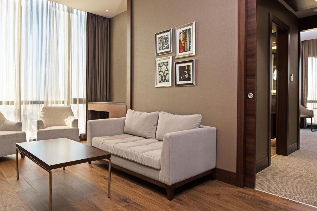เชอราตัน แกรนด์ อิสตันบูล อทาเซฮีร์ Hotel ภายนอก รูปภาพ